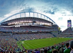 开云官网-国王新帅上任，期待带领球队走出低谷，国王队新球衣